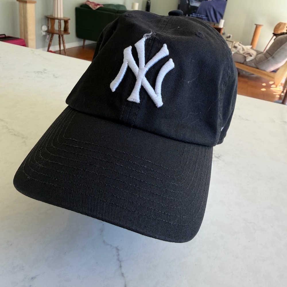 New York Yankees 47 Unisex Adult Black White
